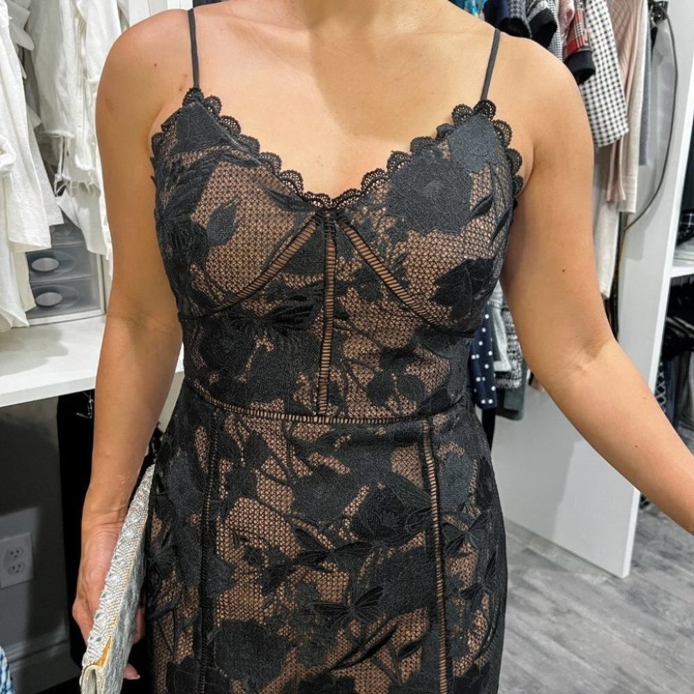 Marchesa Notte Black Guipure Lace Trumpet Midi Dress $895 - Picture 4 of 14